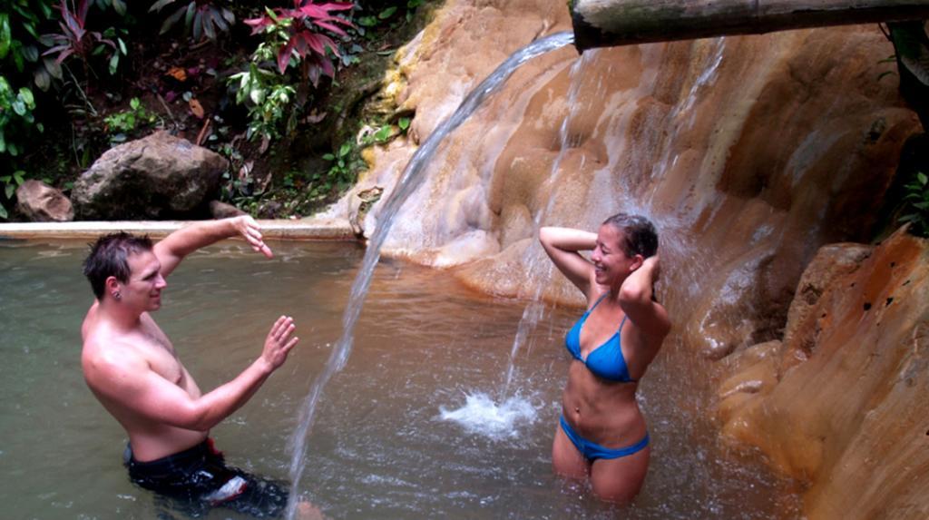 Nature'S Paradise Bed and Breakfast Marigot Bay Exteriör bild