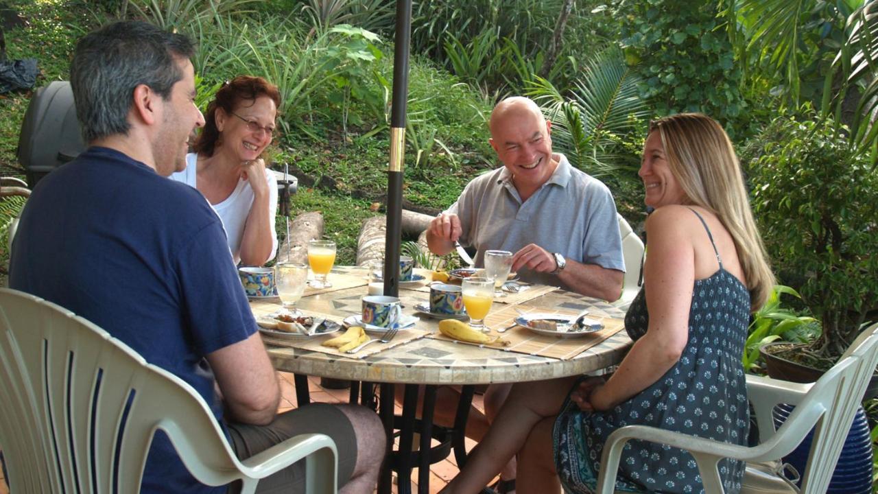 Nature'S Paradise Bed and Breakfast Marigot Bay Exteriör bild